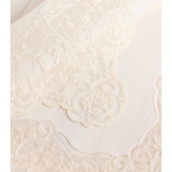Linen Lace Trim Table Runner